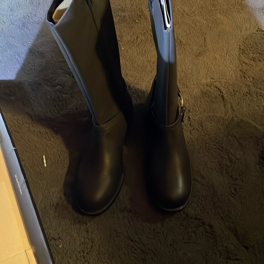 Girls DKNY boots